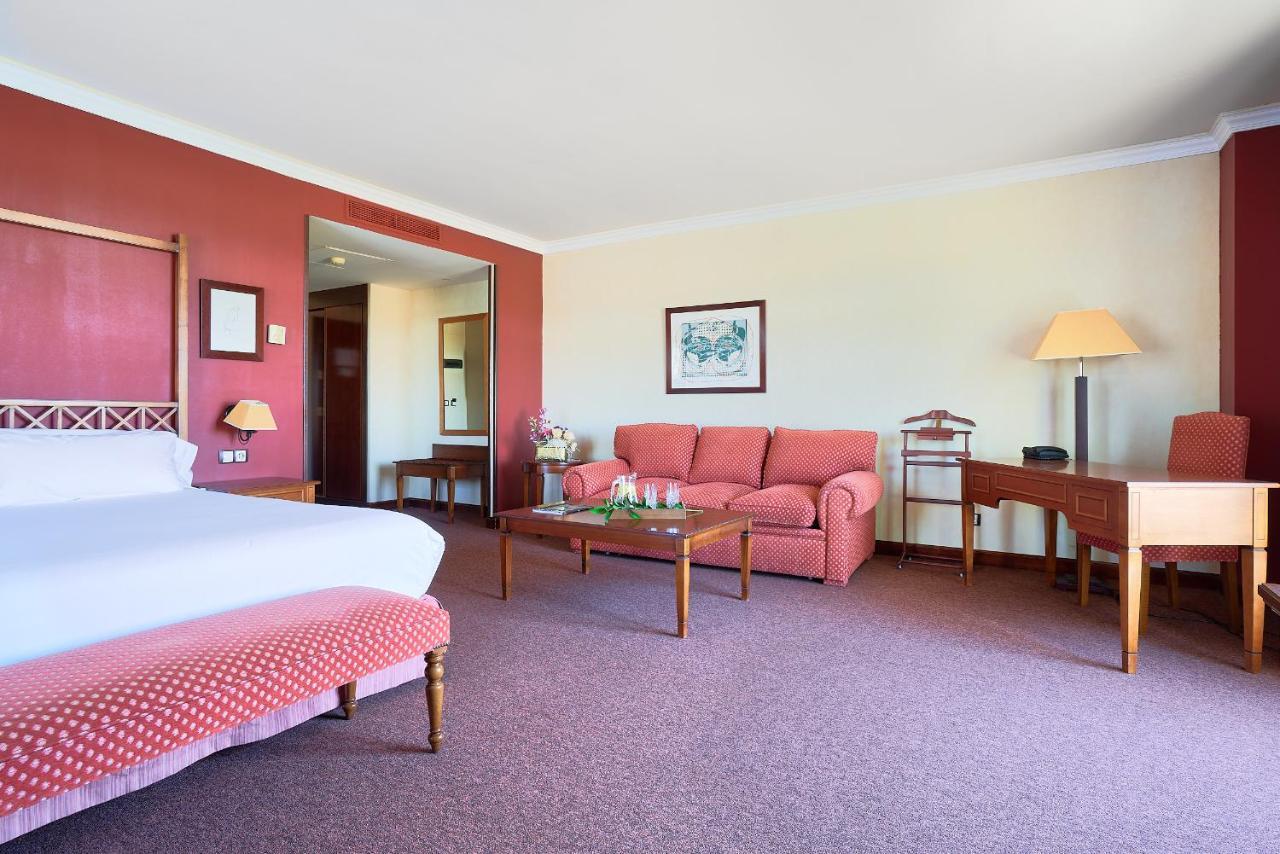 ฟอนเตครูซเอวิลาโฮเต็ล Hotel อาบีลา ภายนอก รูปภาพ